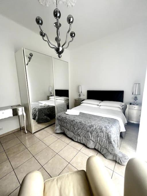 Hotel Virginia Apartaments - Stazione Termini Roma Exterior foto