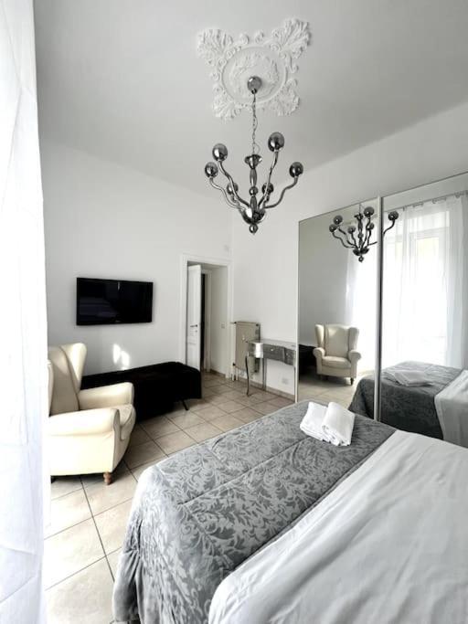 Hotel Virginia Apartaments - Stazione Termini Roma Exterior foto