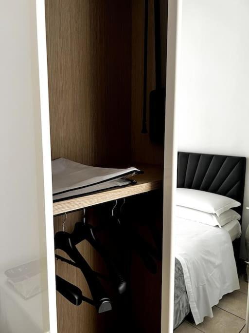 Hotel Virginia Apartaments - Stazione Termini Roma Exterior foto